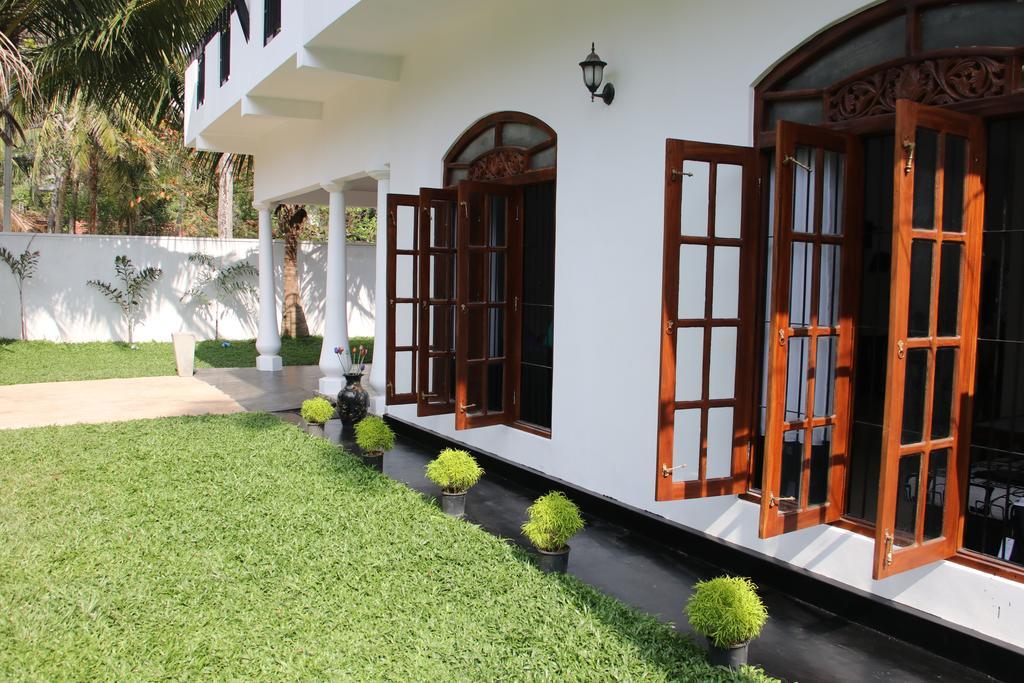 Prosperity Villa Negombo Exterior foto